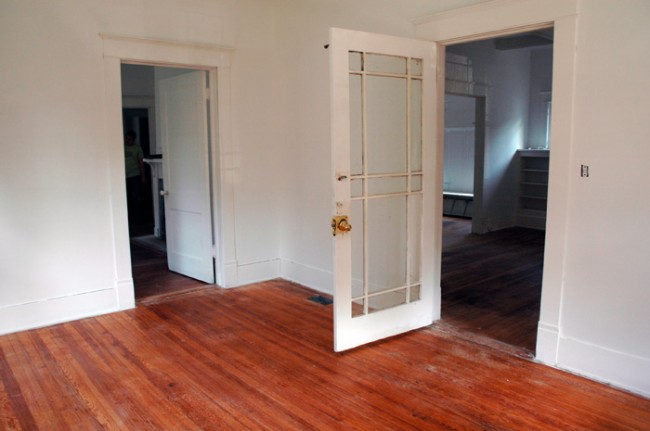 Doors to middle bedroom and living room.