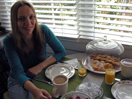 Camellia House breakfast