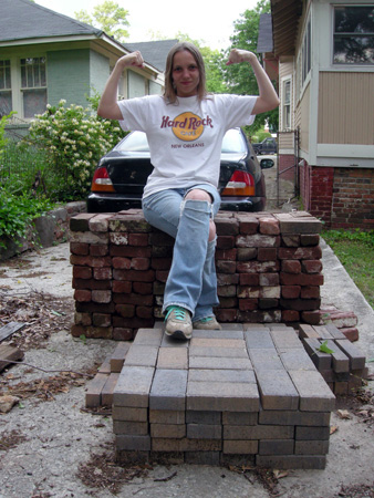 Steffi with bricks