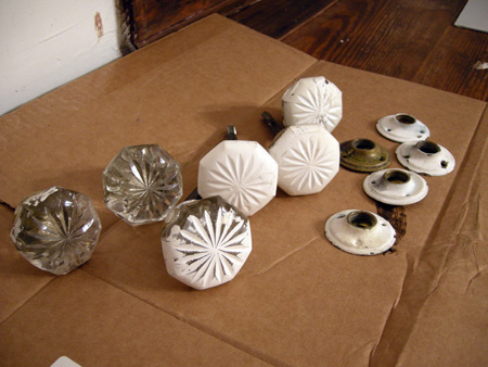 Painted glass door knobs Painted glass door knobs
