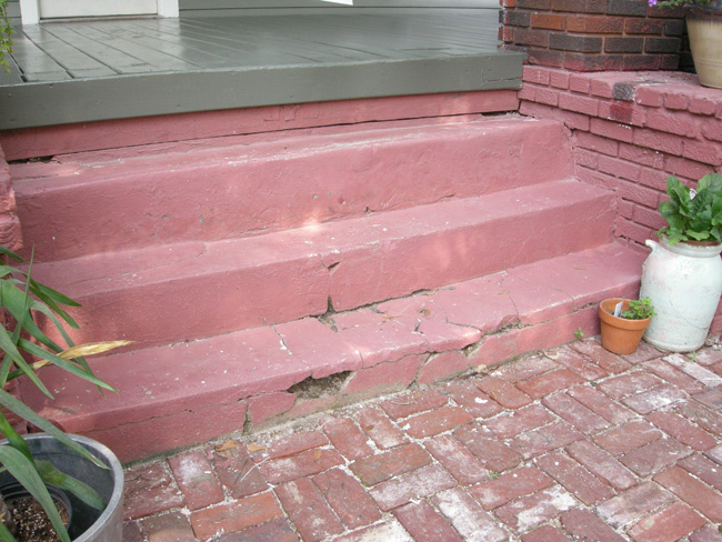 Broken bungalow cement stairs